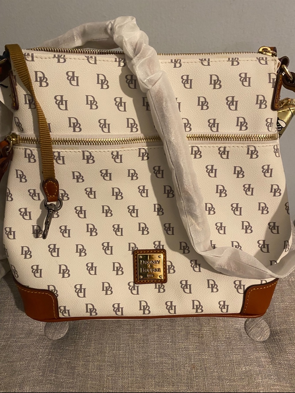 Brand new Greta Dooney & Bourke White Logo Crossbody Bag with Tan Trim